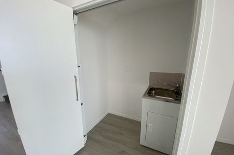 Photo of property in 13b Serjeant Street, Henderson, Auckland, 0612