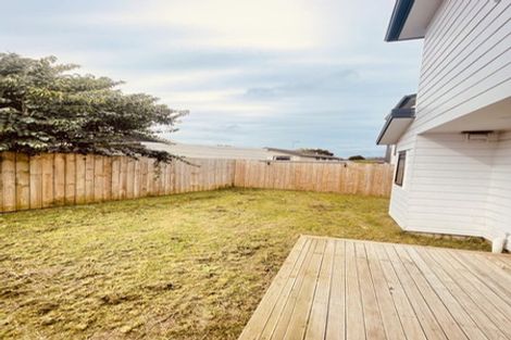 Photo of property in 4/2 Smiths Avenue, Papakura, 2110