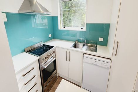 Photo of property in 100 Spinella Drive, Bayview, Auckland, 0629