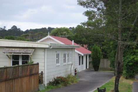 Photo of property in 1/88 Beach Haven Road, Beach Haven, Auckland, 0626