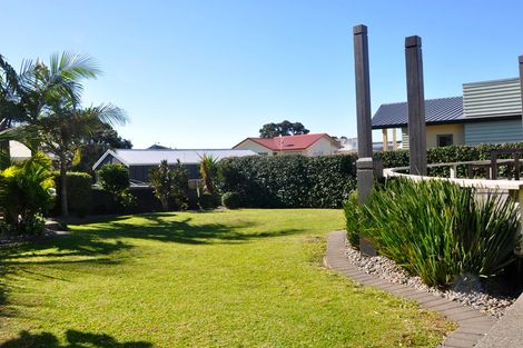 Photo of property in 16 Ocean View Road, Waihi Beach, 3611