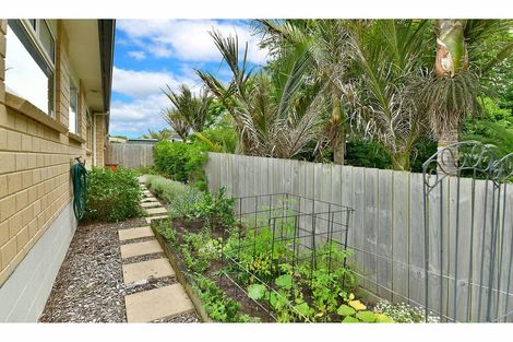 Photo of property in 23 Annalise Place, Orewa, 0931