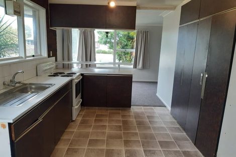 Photo of property in 34 Denise Crescent, Hornby, Christchurch, 8042