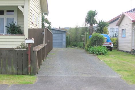 Photo of property in 101b Whitby Place, Whangamata, 3620