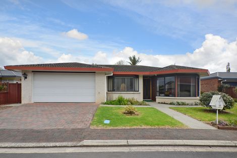 Photo of property in 11 Wordsworth Place, Stoke, Nelson, 7011