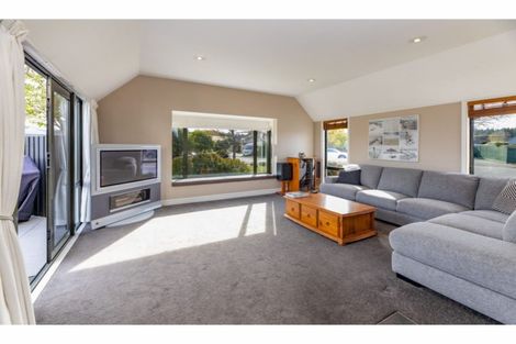 Photo of property in 16 Broadhaven Avenue, Parklands, Christchurch, 8083