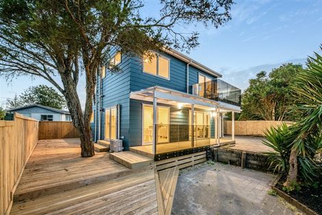 Photo of property in 3/42 Pomaria Road, Henderson, Auckland, 0610