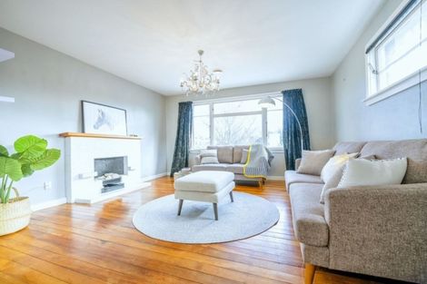 Photo of property in 106 Avonhead Road, Avonhead, Christchurch, 8042