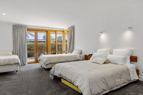 Photo of property in 2/70 Harvey Street, Waipahihi, Taupo, 3330