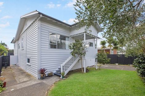 Photo of property in 40a Rutherford Terrace, Meadowbank, Auckland, 1072