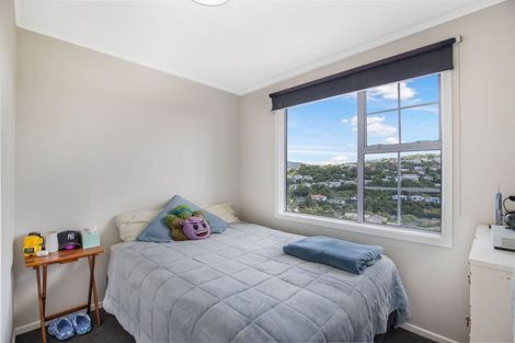 Photo of property in 45 Turville Crescent, Newlands, Wellington, 6037