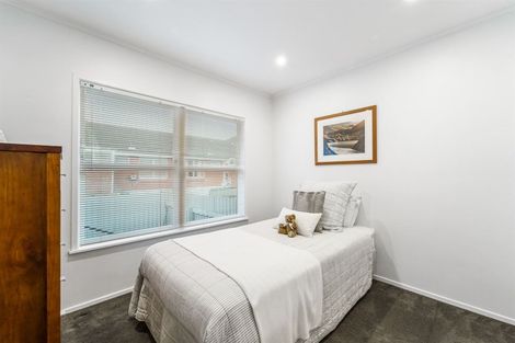 Photo of property in 3/3 Marsh Avenue, Forrest Hill, Auckland, 0620