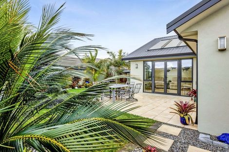 Photo of property in 19 Dolphin Parade, Bell Block, New Plymouth, 4312