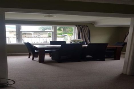 Photo of property in 4 Alton Place, Hokowhitu, Palmerston North, 4410