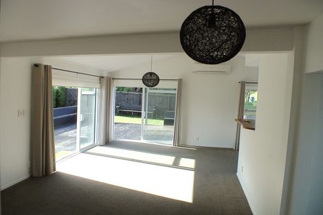 Photo of property in 30 Hobby Avenue, Birkdale, Auckland, 0626