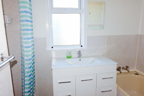 Photo of property in 27 Clyde Street, Oamaru North, Oamaru, 9400