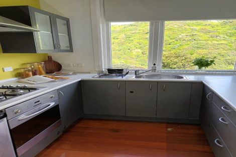 Photo of property in 34 Moana Road, Kelburn, Wellington, 6012