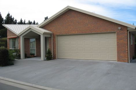 Photo of property in 6 Hillview Place, Amberley, 7410