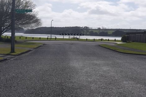 Photo of property in 126 Racecourse Road, Waiuku, 2123