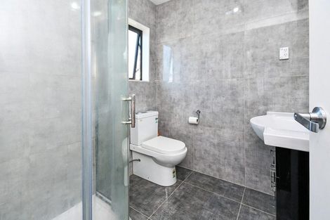 Photo of property in 5d Clendon Place, Manurewa, Auckland, 2102