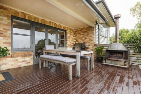 Photo of property in 357 Turitea Road, Turitea, Palmerston North, 4472