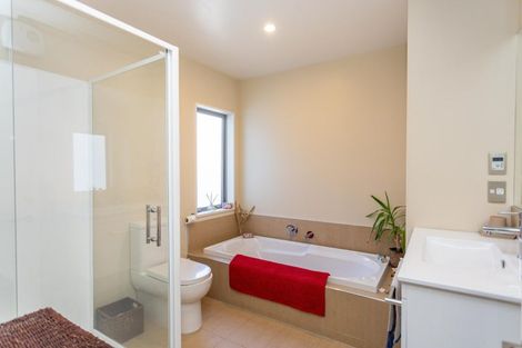 Photo of property in 6 Albion Lane, Hillmorton, Christchurch, 8024