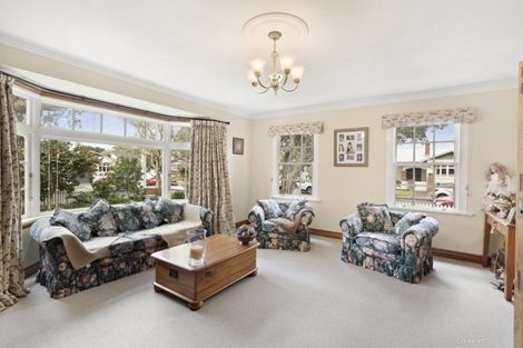 Photo of property in 7 Glen Iris Grove, Woburn, Lower Hutt, 5010