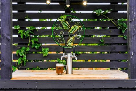 Photo of property in 3 Ruru Lane, Hurworth, New Plymouth, 4310