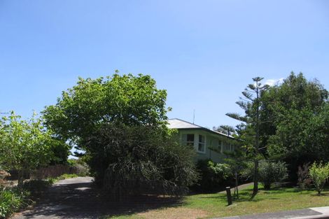 Photo of property in 18 Seon Place, Birkdale, Auckland, 0626