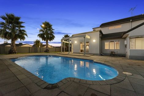 Photo of property in 39 Caversham Drive, Rototuna, Hamilton, 3210