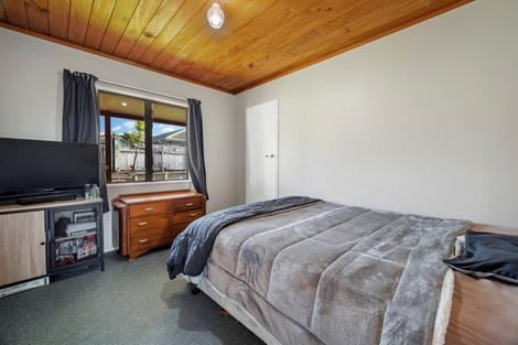 Photo of property in 25 Goldie Street, Pukehangi, Rotorua, 3015