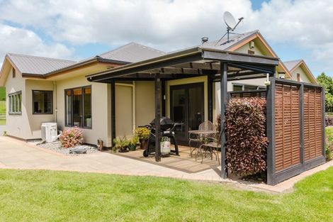 Photo of property in 52 Riccarton Road, Pahiatua, 4910