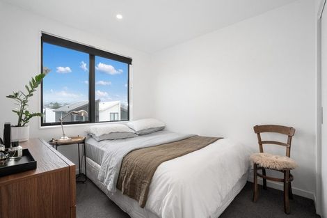 Photo of property in 175c Sutherland Road, Lyall Bay, Wellington, 6022