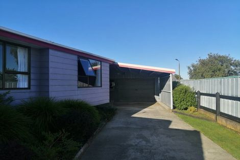 Photo of property in 21 Cargill Grove, Kelvin Grove, Palmerston North, 4414