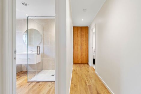 Photo of property in 32a Duncansby Road, Stanmore Bay, Whangaparaoa, 0932