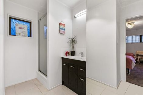 Photo of property in 7 Zenith Place, Conifer Grove, Takanini, 2112