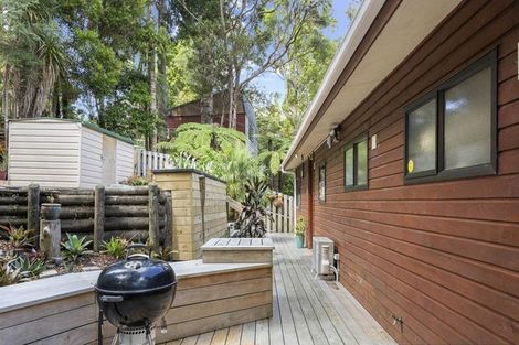 Photo of property in 23 Victory Road, Laingholm, Auckland, 0604