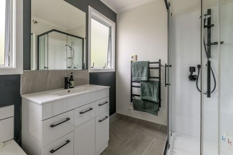 Photo of property in 276 Te Moana Road, Waikanae, 5036