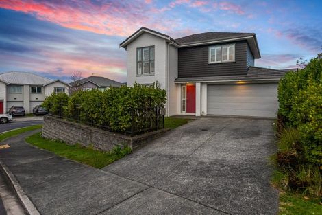 Photo of property in 9 Arthur Rolfe Lane, Swanson, Auckland, 0614