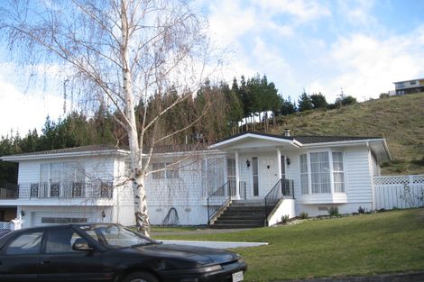 Photo of property in 10 Cumberland Rise, Taradale, Napier, 4112