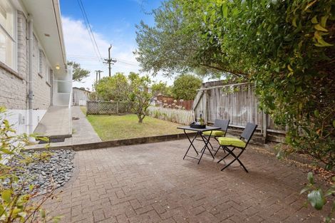 Photo of property in 1/10a Walter Street, Hauraki, Auckland, 0622