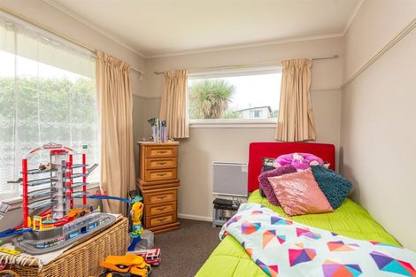 Photo of property in 37 Kent Lodge Avenue, Avonhead, Christchurch, 8042