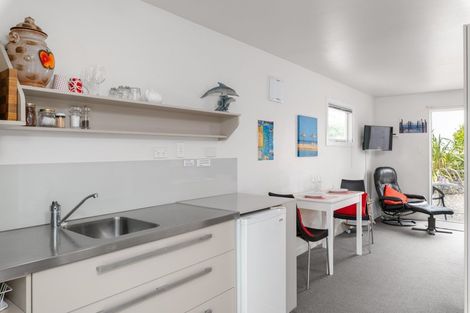 Photo of property in 77 Trewavas Street, Motueka, 7120