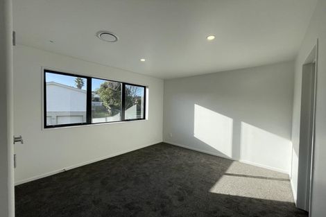 Photo of property in 26 Sandgate Avenue, Botany Downs, Auckland, 2010