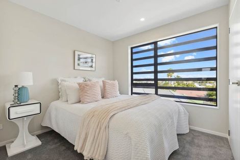 Photo of property in 24d Wayne Drive, Mangere, Auckland, 2022