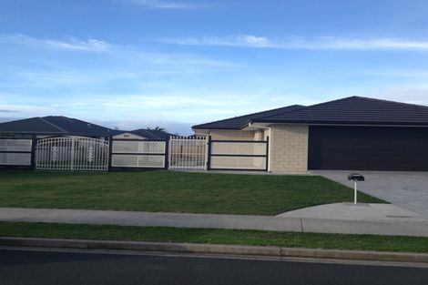 Photo of property in 18 Reel Road, Athenree, Waihi Beach, 3611