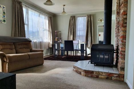 Photo of property in 19 Carroll Street, Runanga, 7803