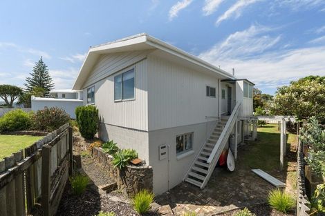 Photo of property in 207 Seaforth Road, Waihi Beach, 3611