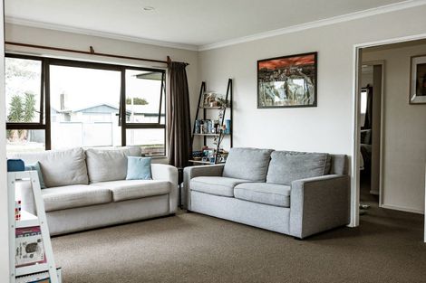 Photo of property in 7 Duckworth Crescent, Greenmeadows, Napier, 4112