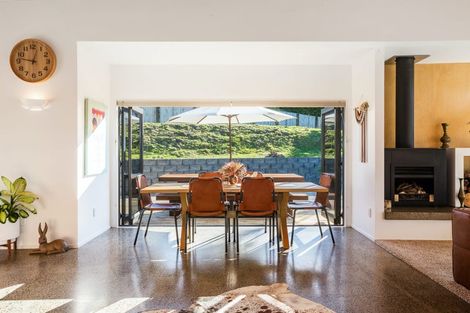 Photo of property in 3 Coroglen Rise, Pukerua Bay, 5026